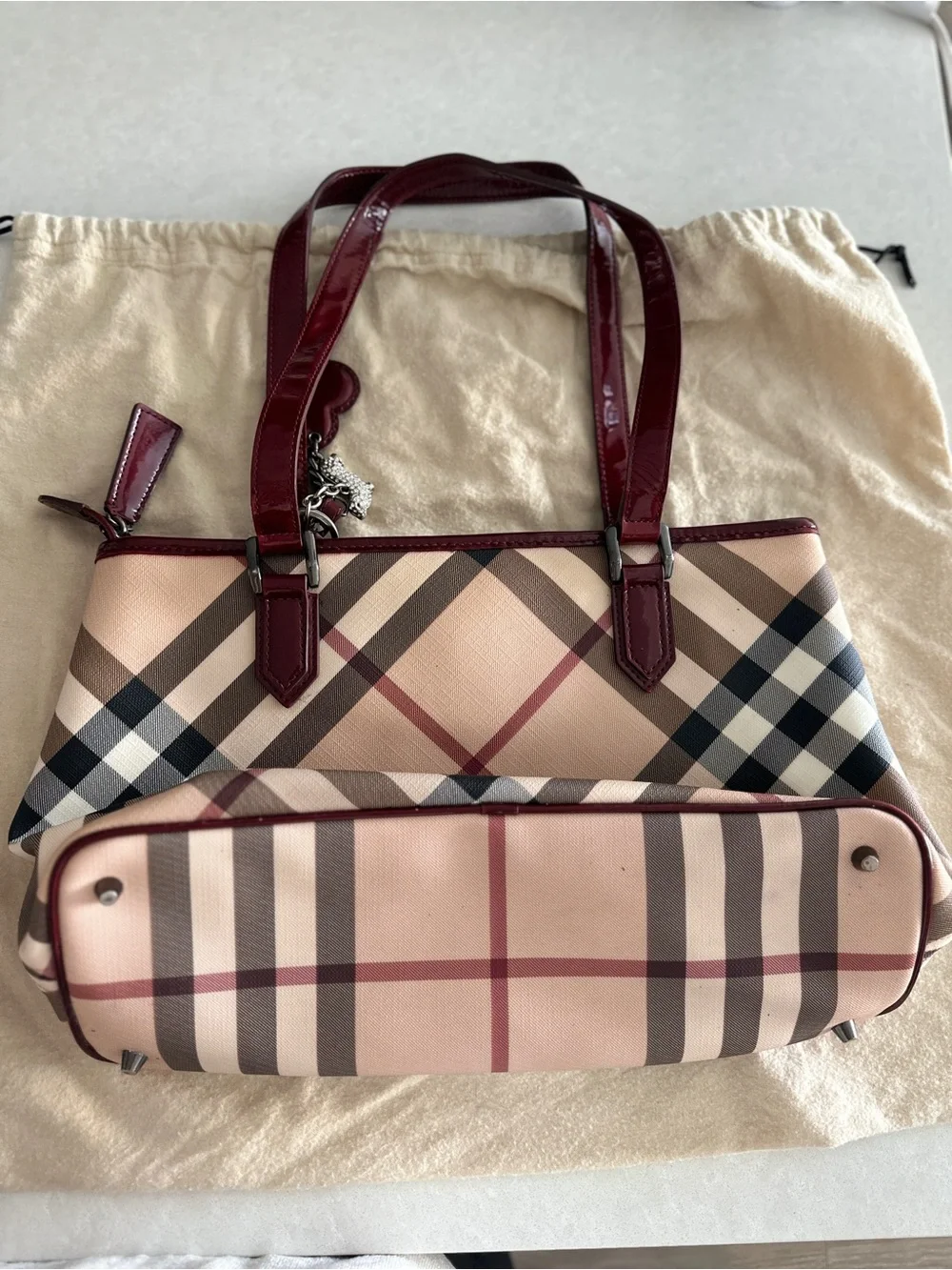 Burberry vintage - Beige Nova Check Shoulder Bag with Burgundy Trim